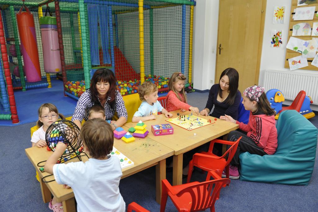 Kinder- Und Familienhotel Nockalm Innerkrems Dış mekan fotoğraf